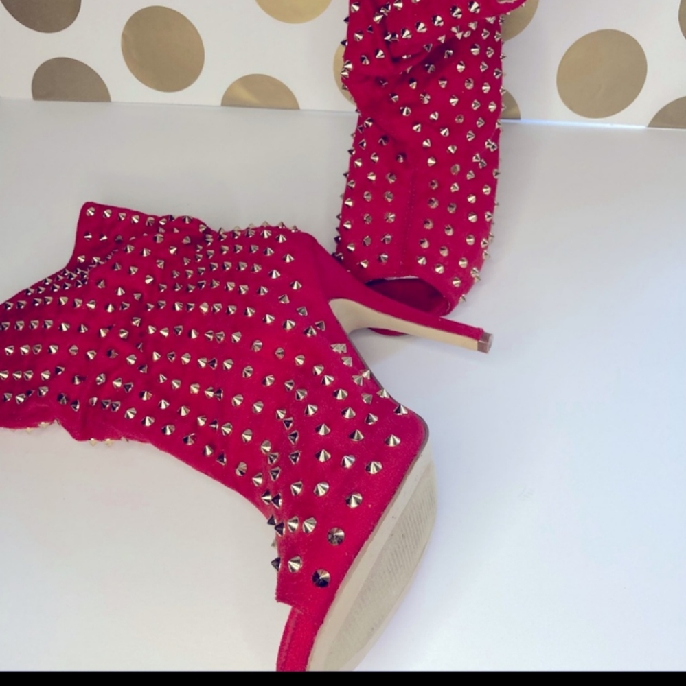 JustFab Jagger studded open toe bootie size 10